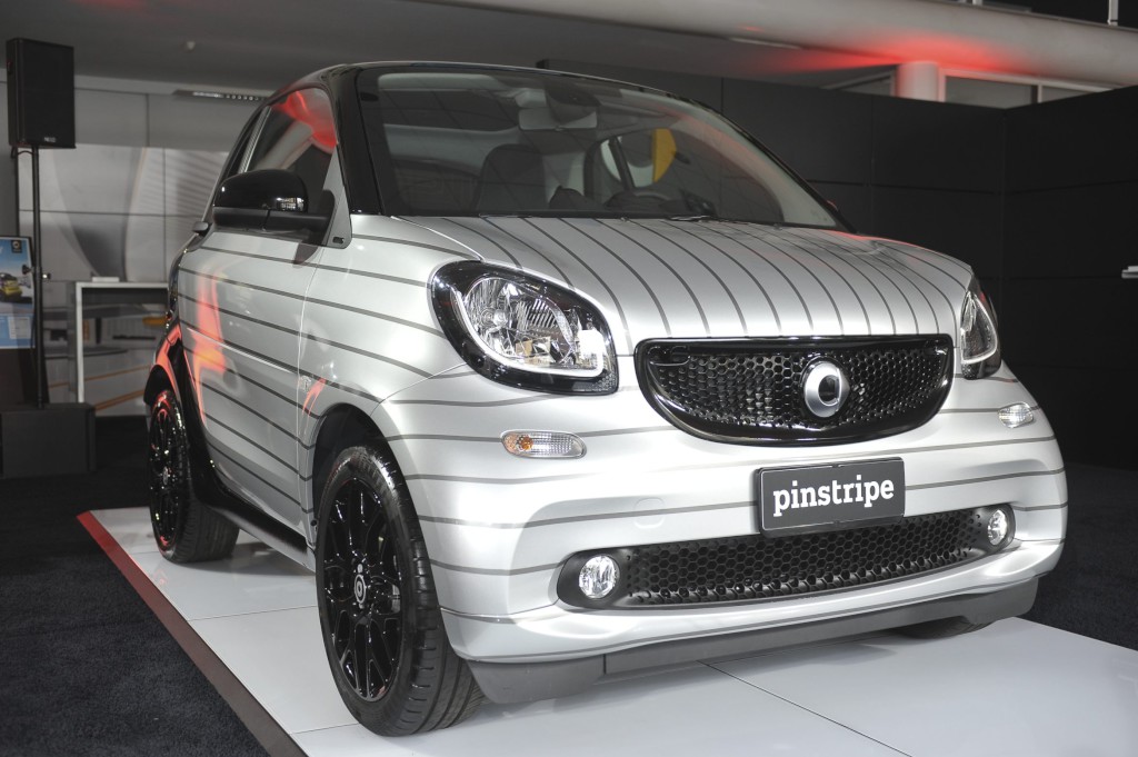 fortwo_pois_e_pinstripe_(2)