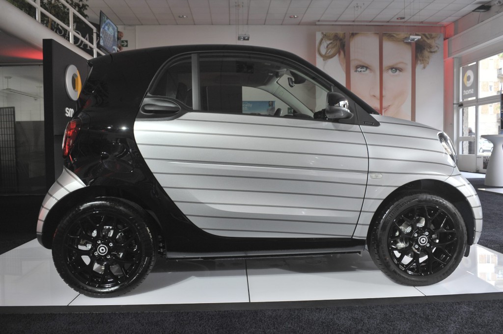 fortwo_pois_e_pinstripe_(4)