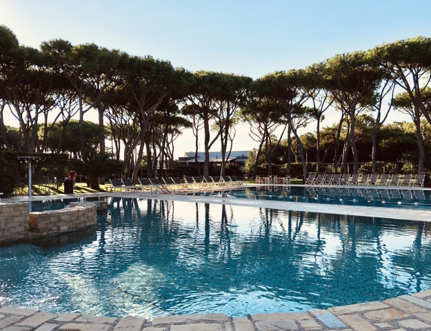 riva-del-sole-dettaglio-piscina